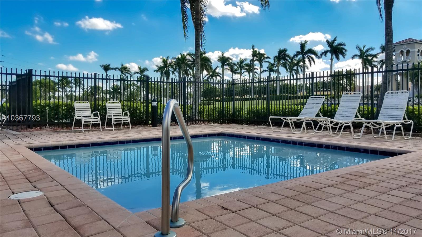 Encantada - Residential