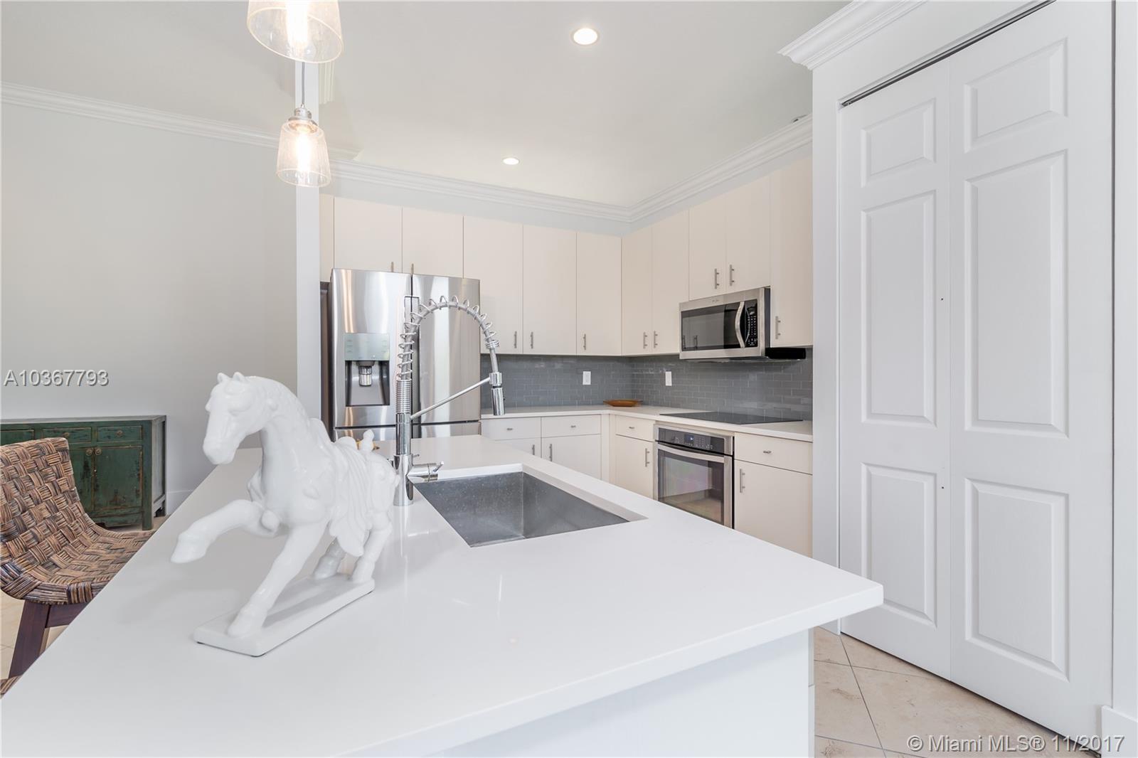 Encantada - Residential