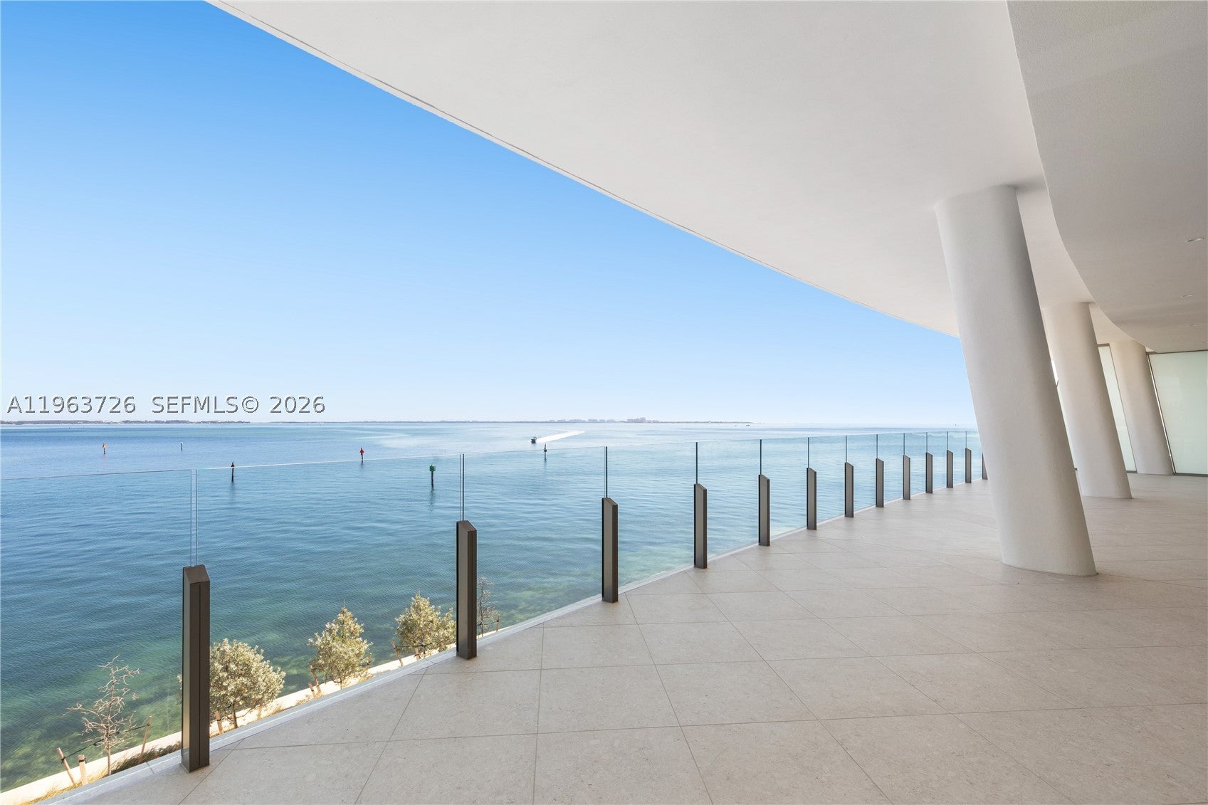 5 Grove Isle Dr