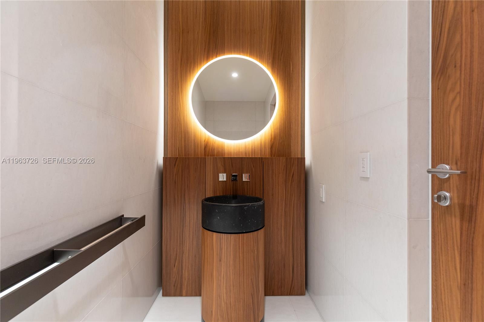 Vita Grove Isle - Residential