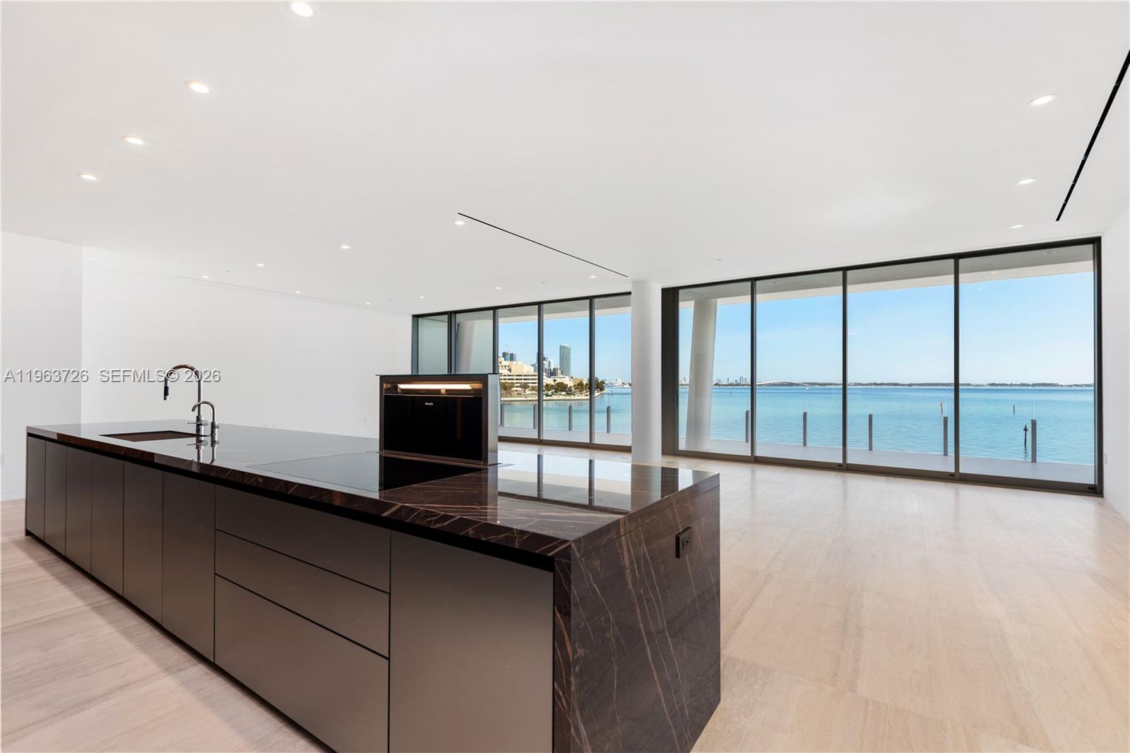 Vita Grove Isle - Residential