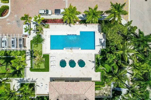 Key Biscayne, Florida 33149, United States, 3 Bedrooms Bedrooms, ,3 BathroomsBathrooms,Residential,Active,100759