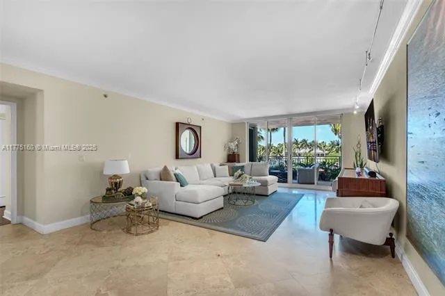 Key Biscayne, Florida 33149, United States, 3 Bedrooms Bedrooms, ,3 BathroomsBathrooms,Residential,Active,100759