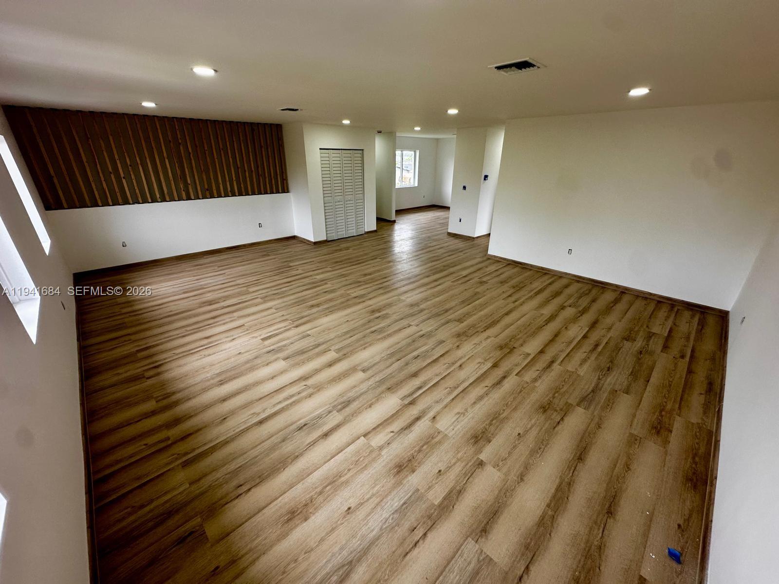 KING HOMESITES - Residential