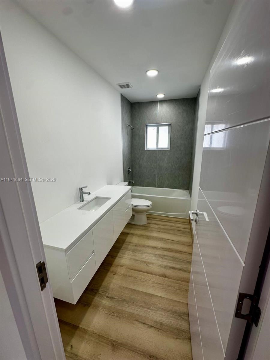 KING HOMESITES - Residential