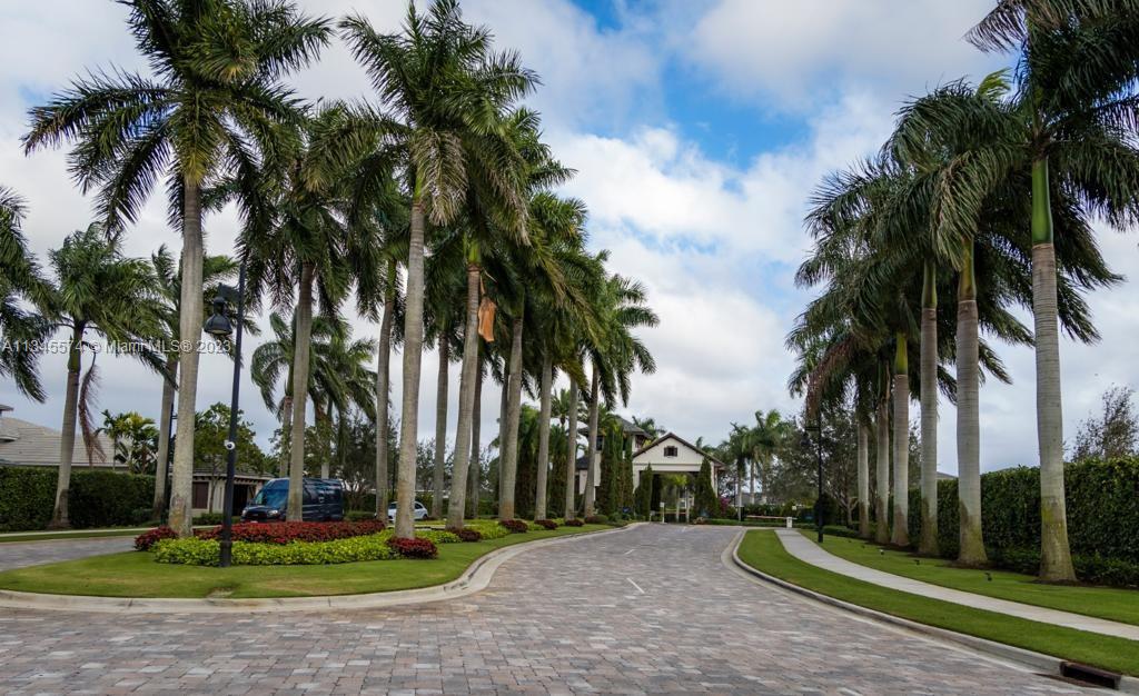 ROYAL PALM POLO PLAT - Residential