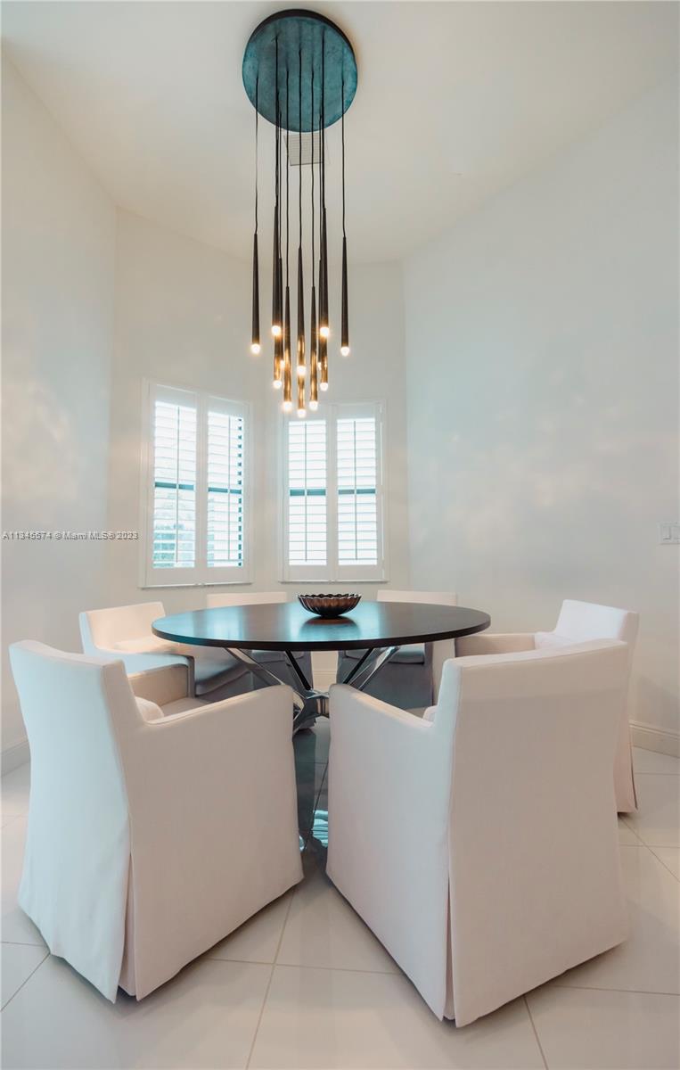 ROYAL PALM POLO PLAT - Residential