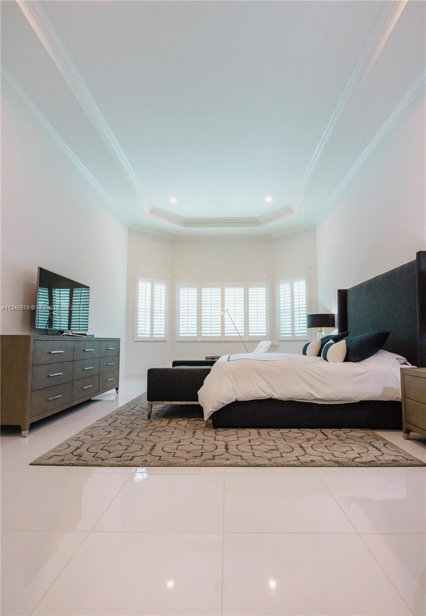 ROYAL PALM POLO PLAT - Residential