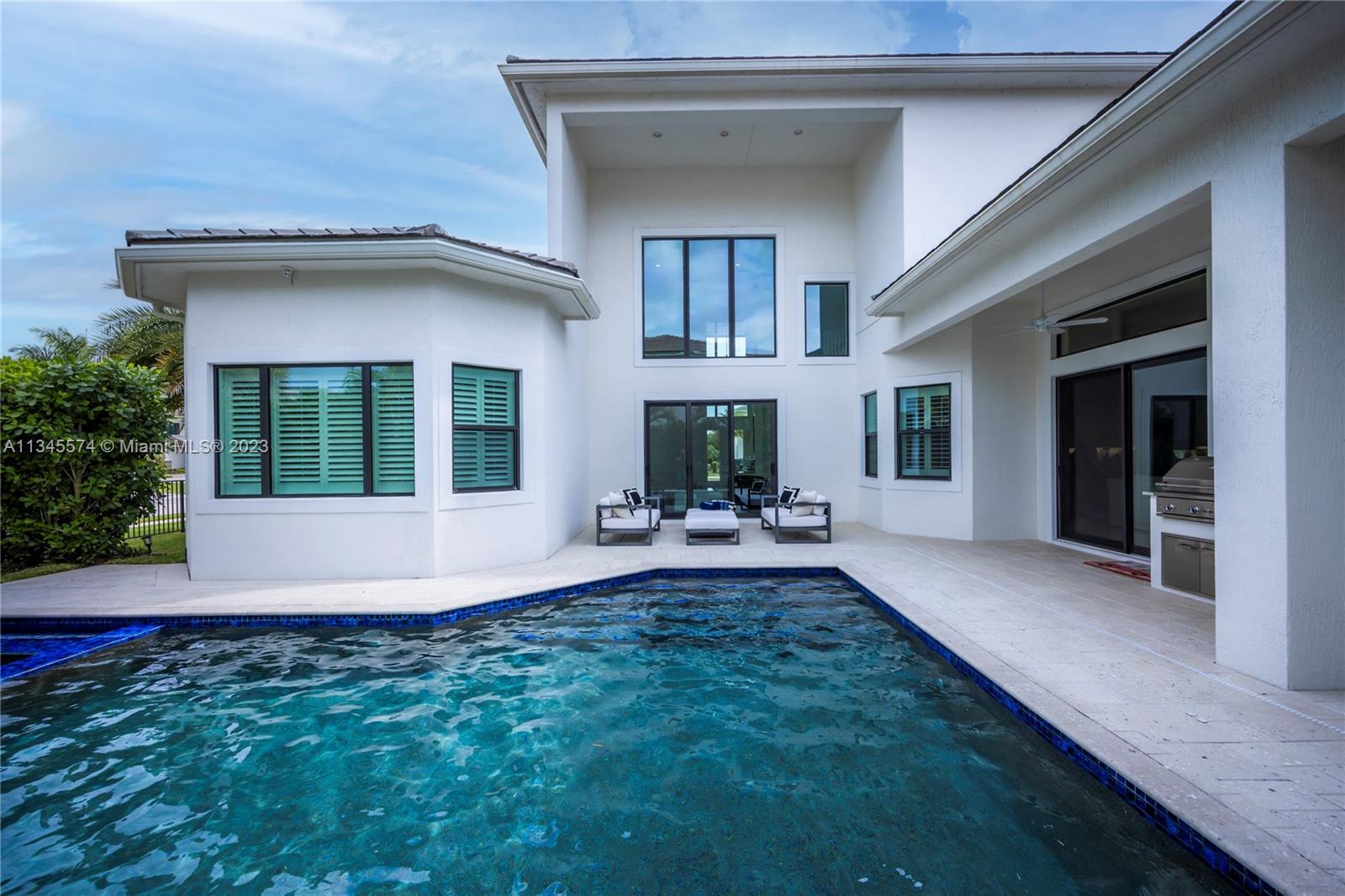 ROYAL PALM POLO PLAT - Residential