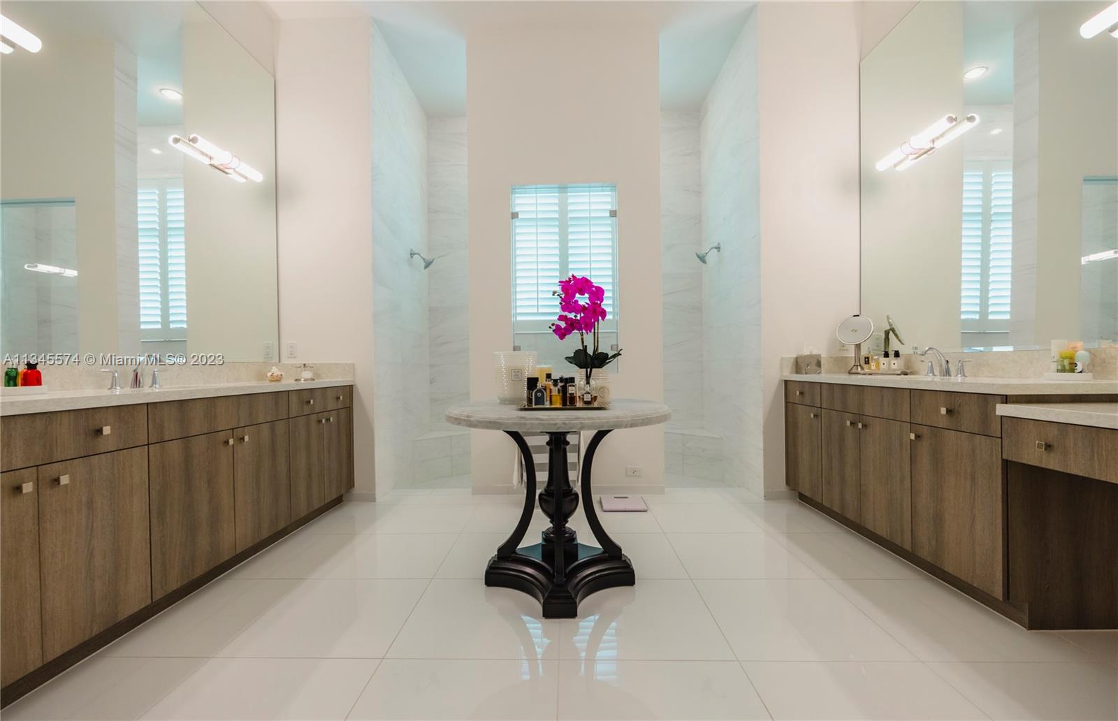 ROYAL PALM POLO PLAT - Residential