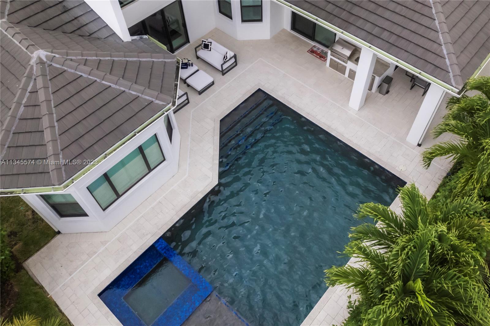 ROYAL PALM POLO PLAT - Residential