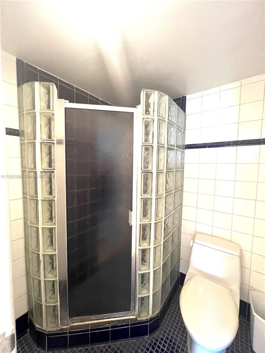 ENSENADA CONDO BLDG E-II - Residential