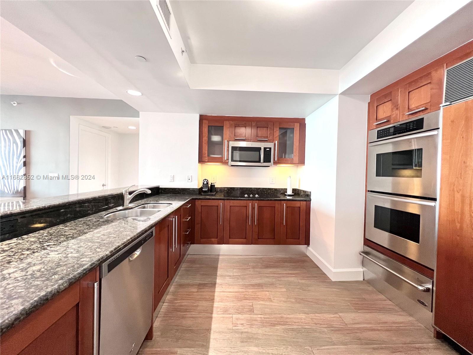 THE PENINSULA II CONDO - Residential Lease