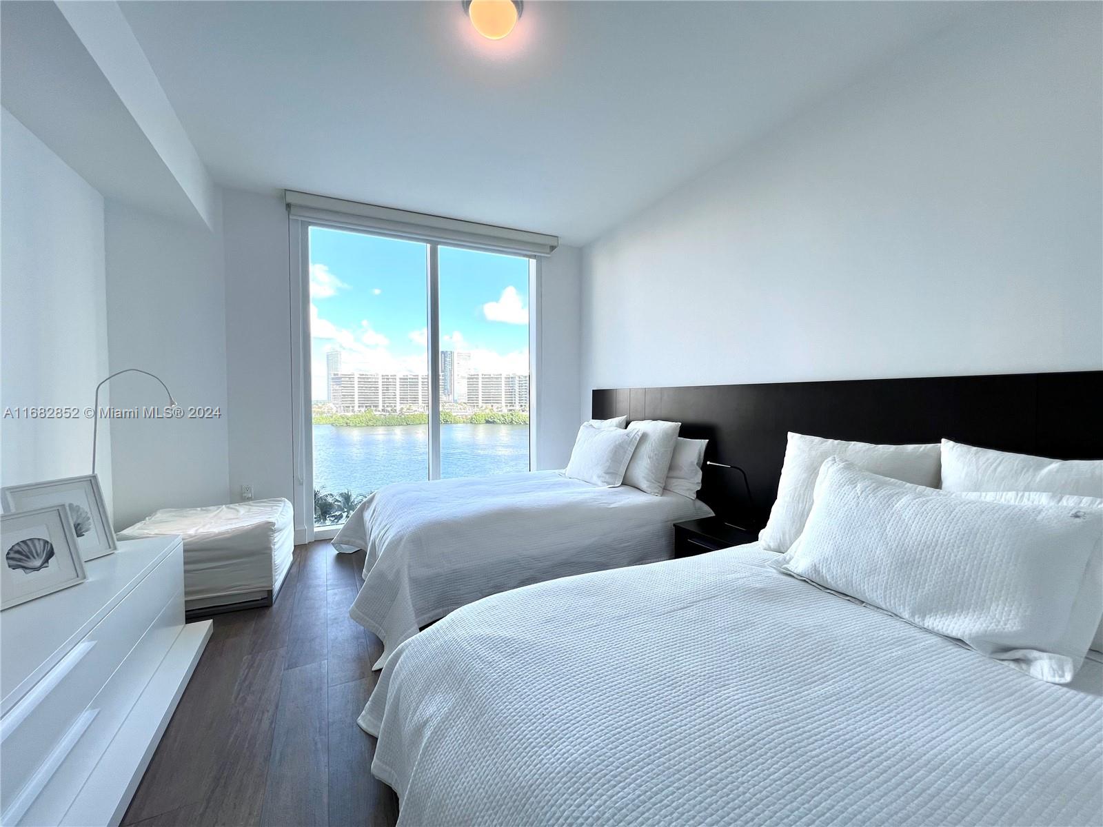 THE PENINSULA II CONDO - Residential Lease