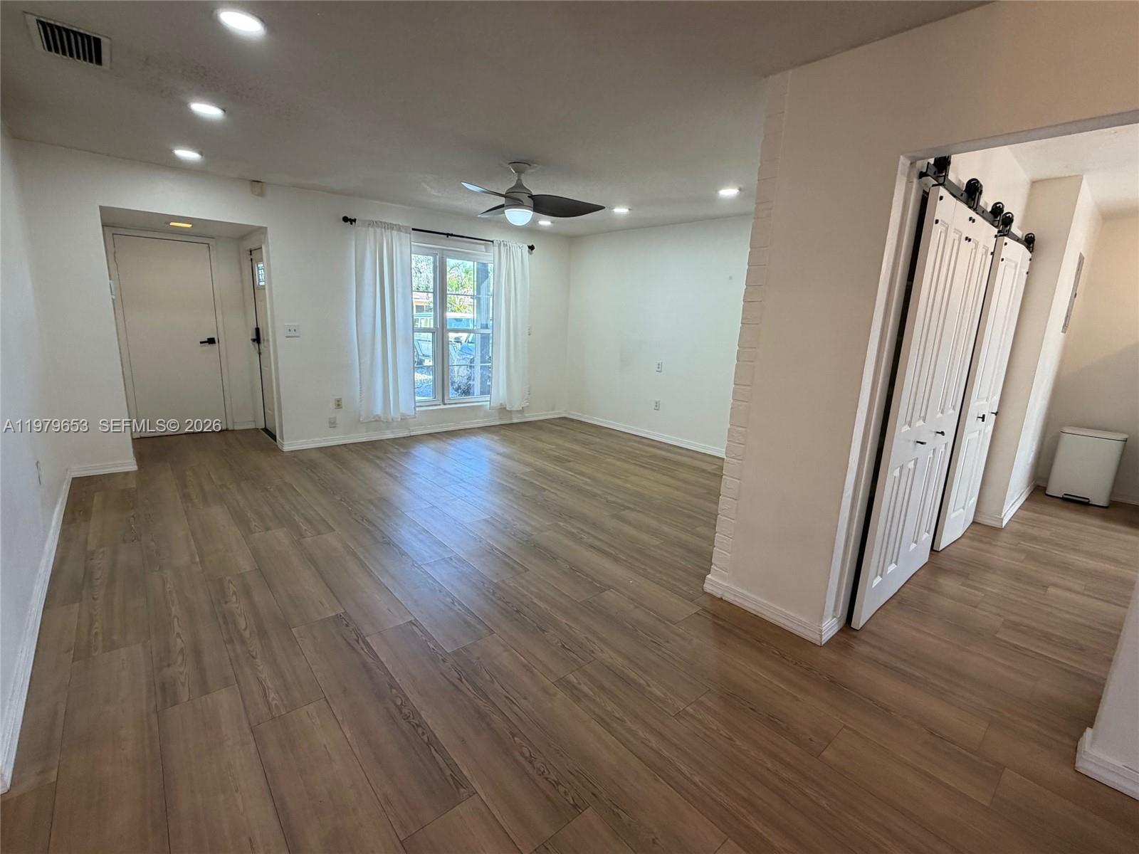 SUNRISE GOLF VILLAGE SEC - Residential