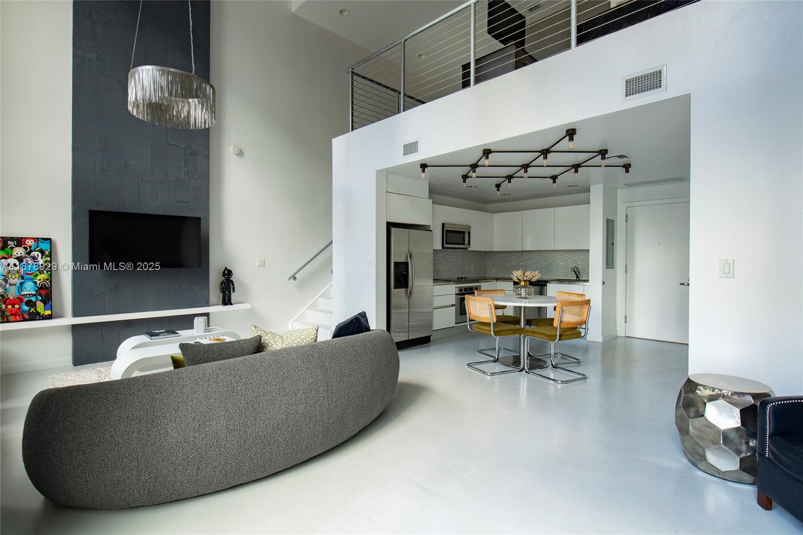 1060 Brickell Ave 1015