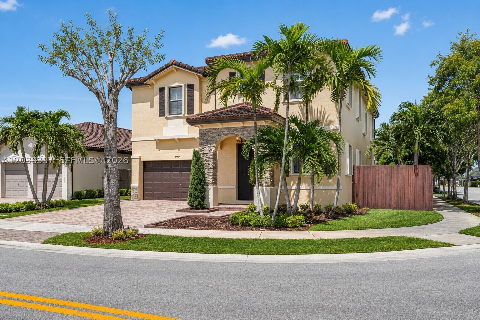 11765 SW 154th Pl .