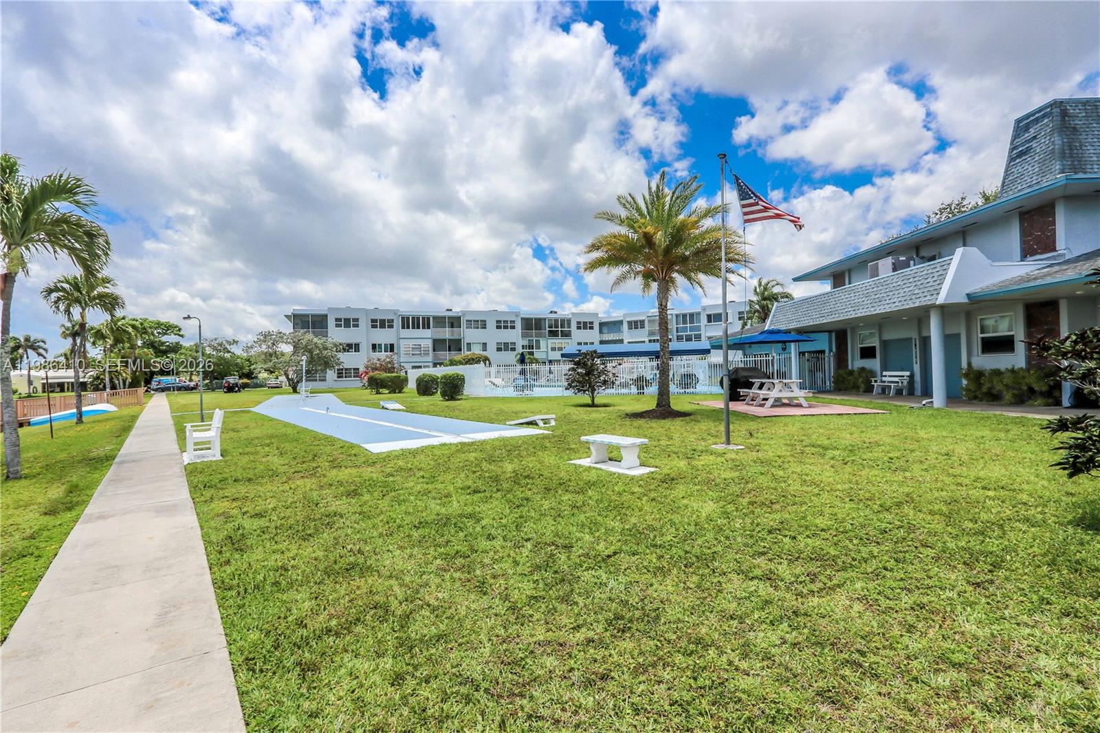 SHERIDAN LAKES CONDO APTS - Residential Lease