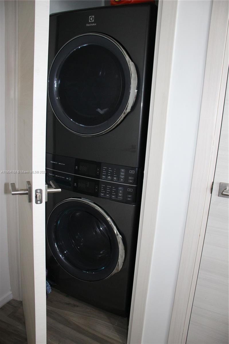 801 SMA RESIDENCES CONDO - Residential Lease