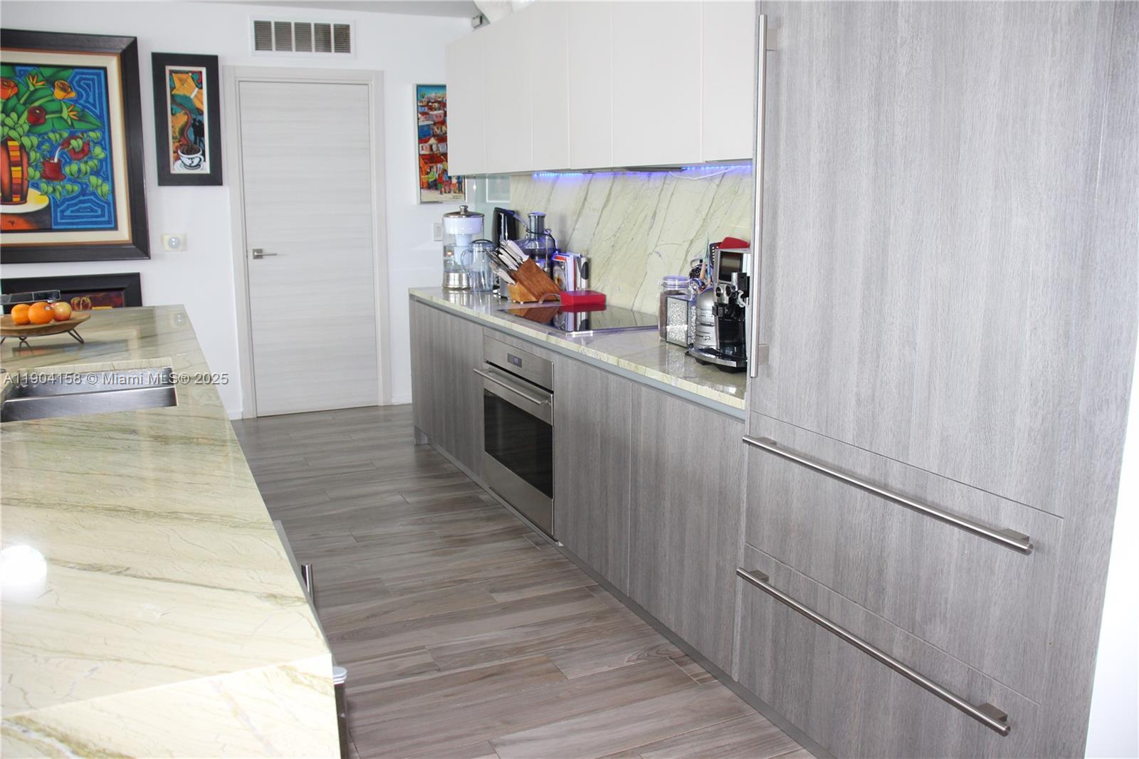 801 SMA RESIDENCES CONDO - Residential Lease