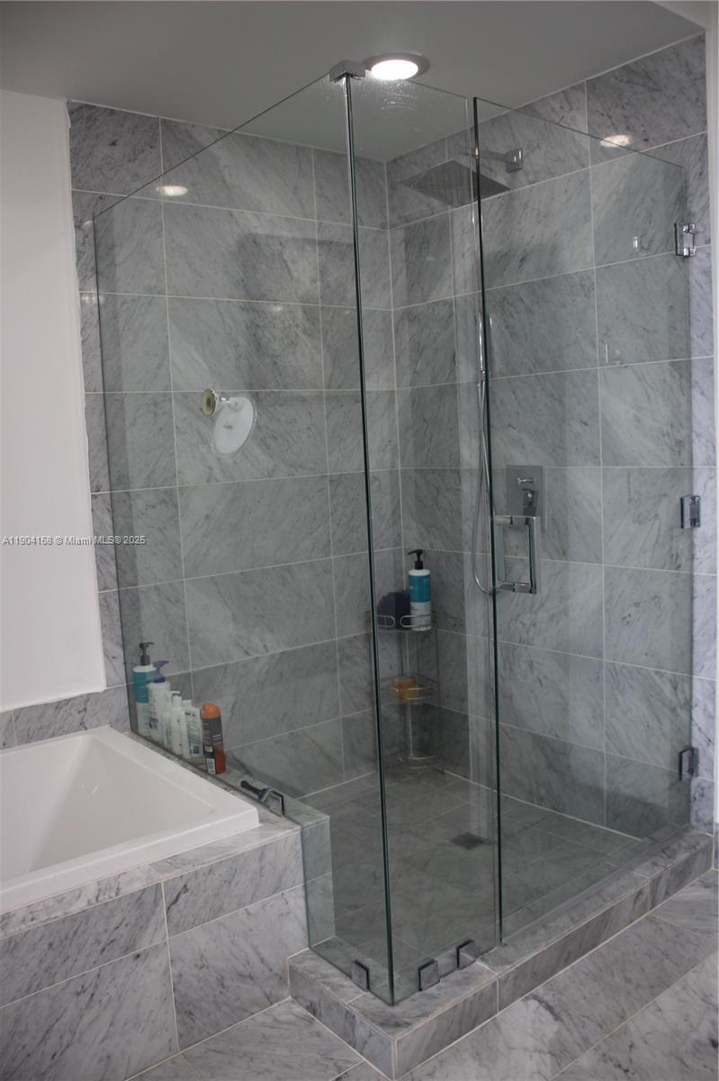 801 SMA RESIDENCES CONDO - Residential Lease