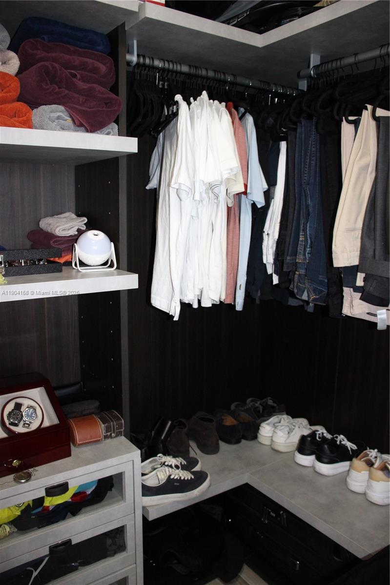 801 SMA RESIDENCES CONDO - Residential Lease