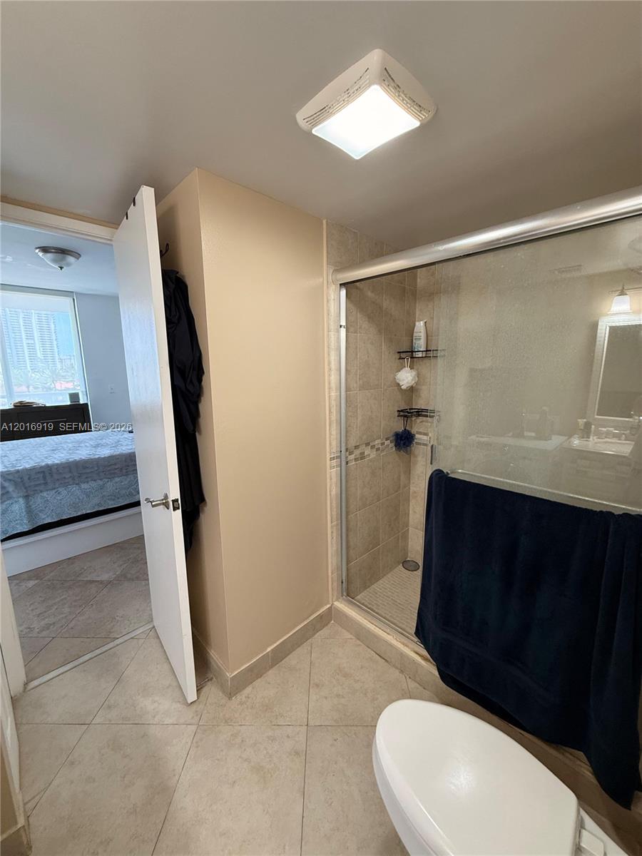 FLAMENCO CONDO TOWER II - Residential Lease