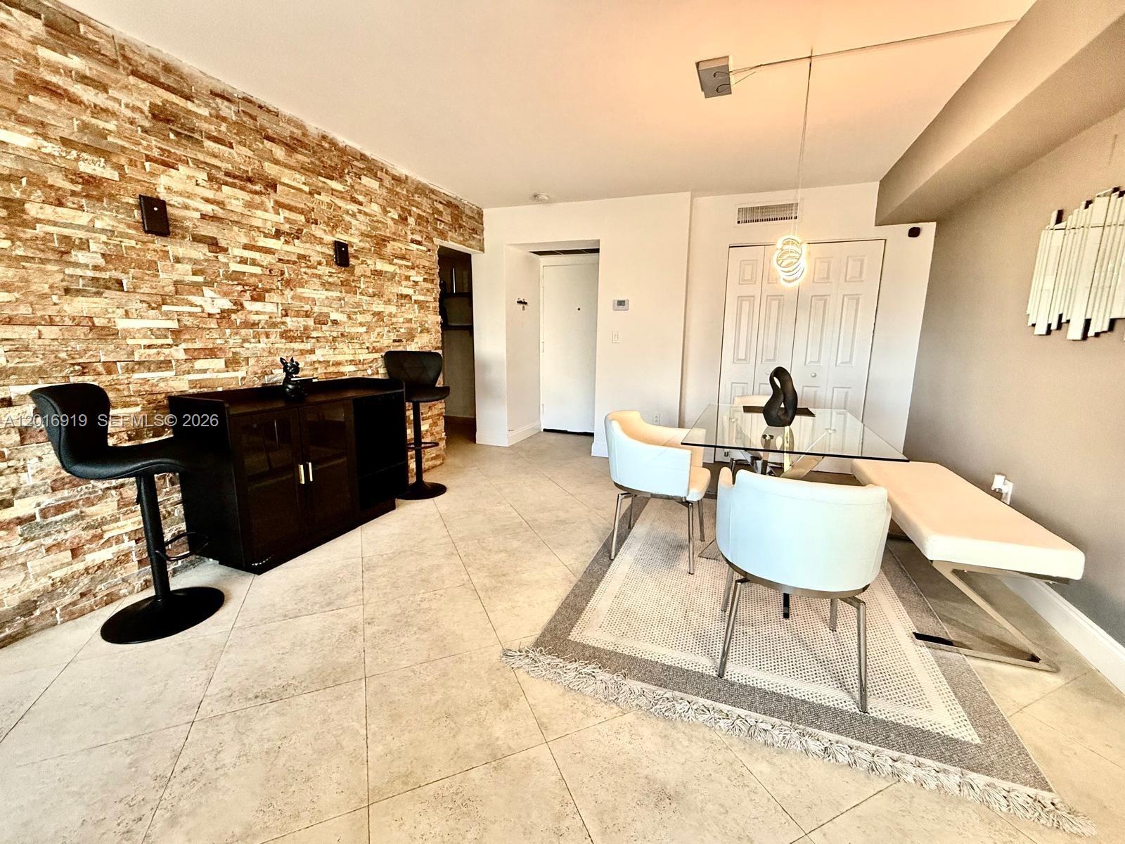 FLAMENCO CONDO TOWER II - Residential Lease