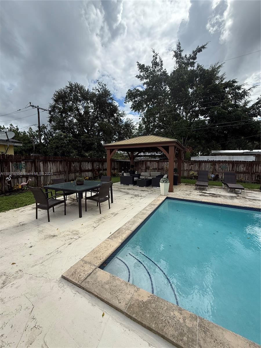 DRIFTWOOD ACRES - Residential Lease