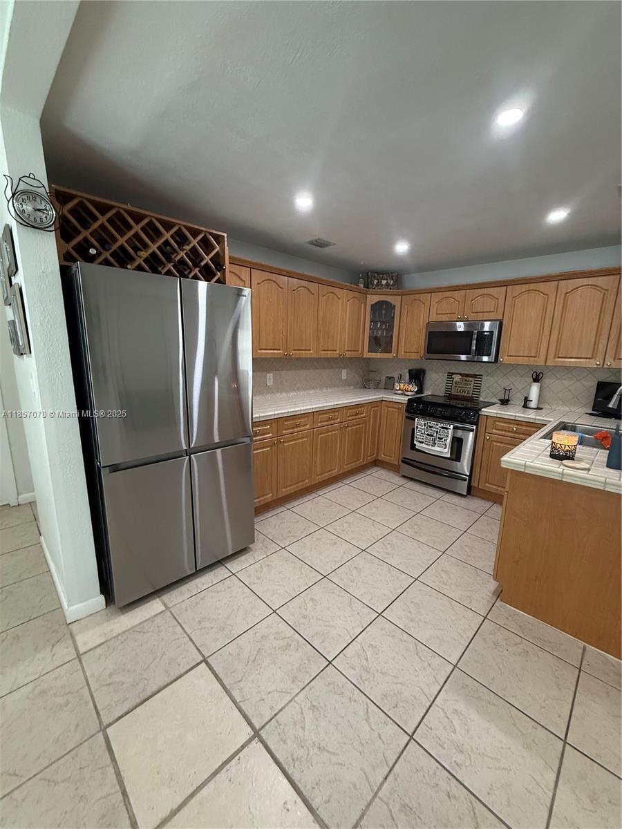 DRIFTWOOD ACRES - Residential Lease