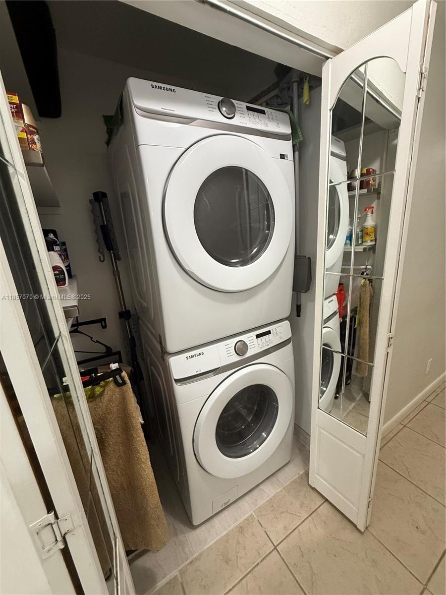 DRIFTWOOD ACRES - Residential Lease