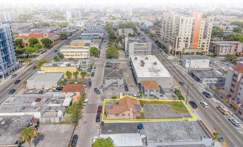 1437 SW 1st St Miami FL 33135