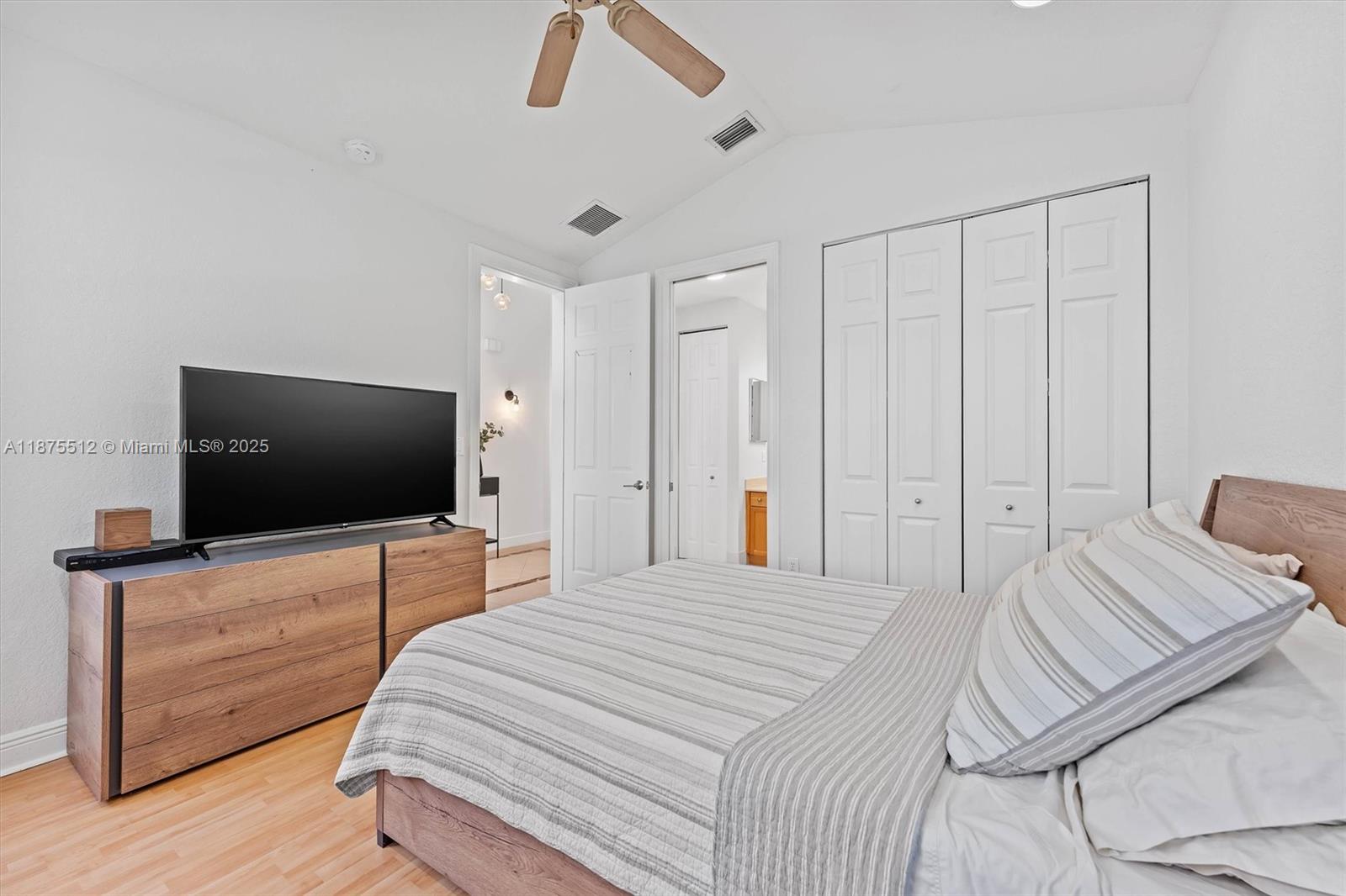 Saturnia - Residential