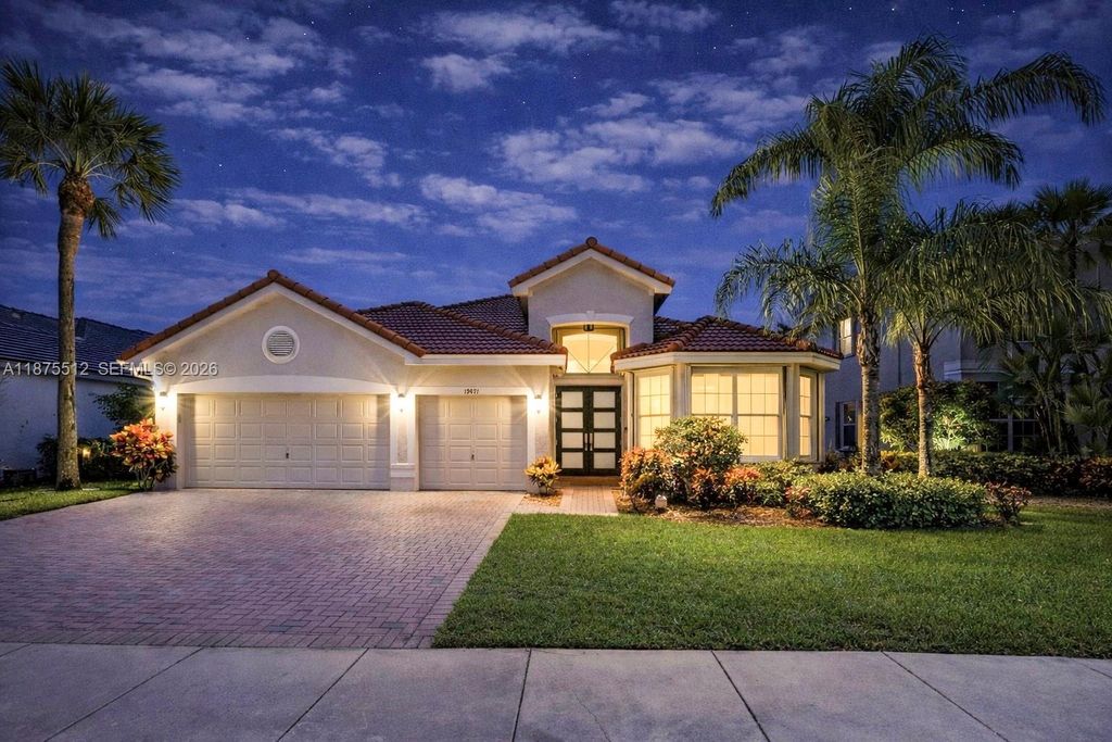 Photo of 19471 Estuary Dr, Boca Raton, FL 33498 (MLS # A11875512)