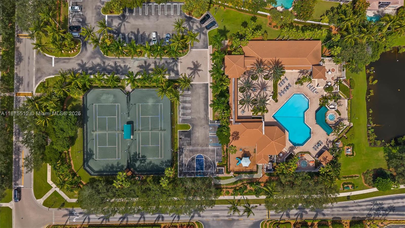 Saturnia - Residential