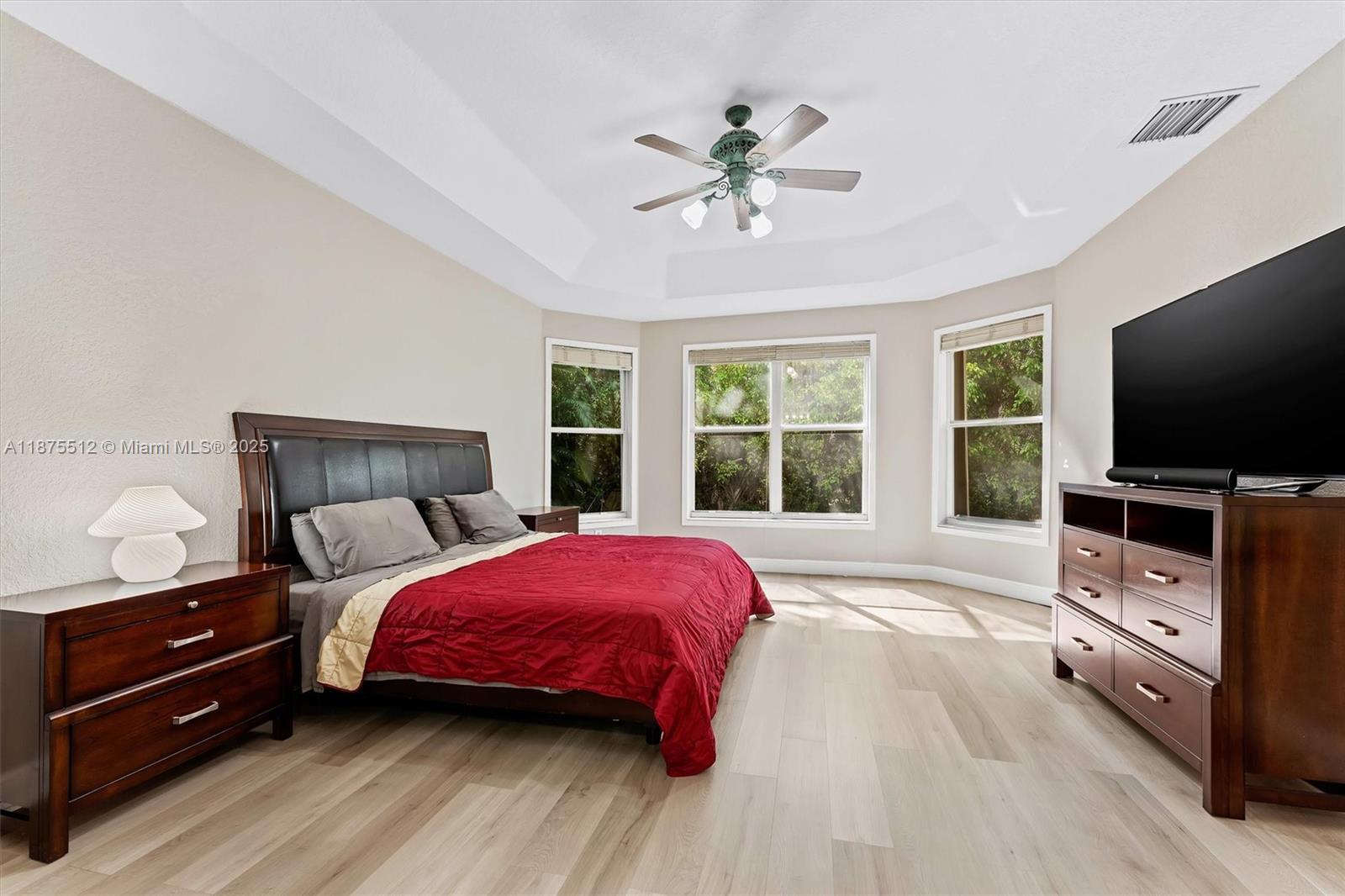 Saturnia - Residential