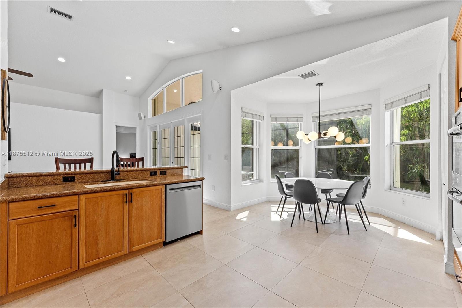 Saturnia - Residential