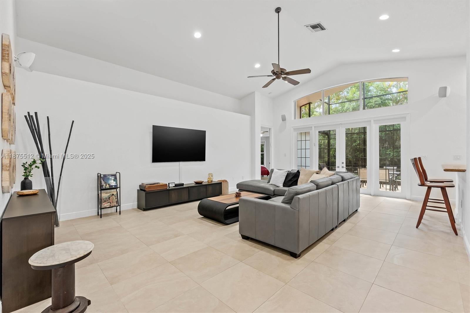 Saturnia - Residential