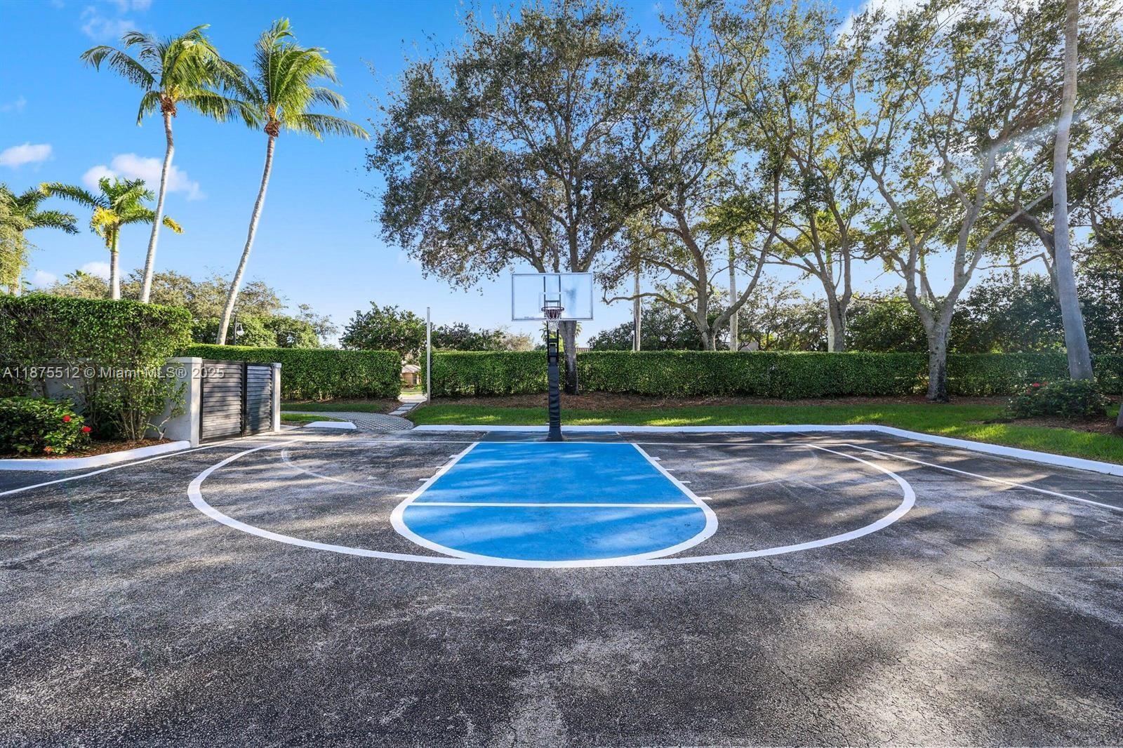 Saturnia - Residential