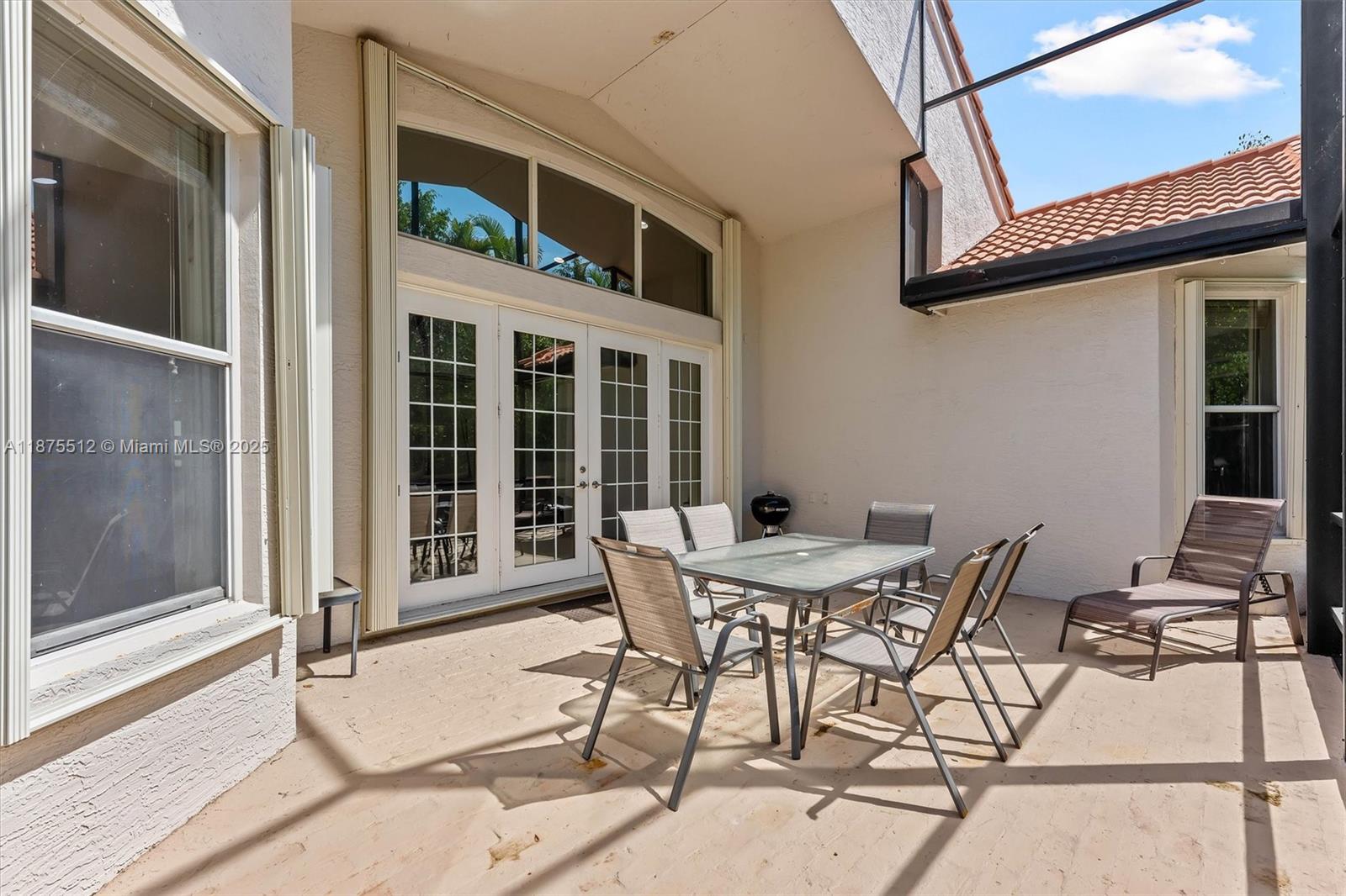 Saturnia - Residential