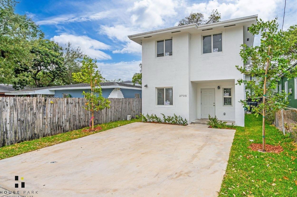 2778 NW 44th St
