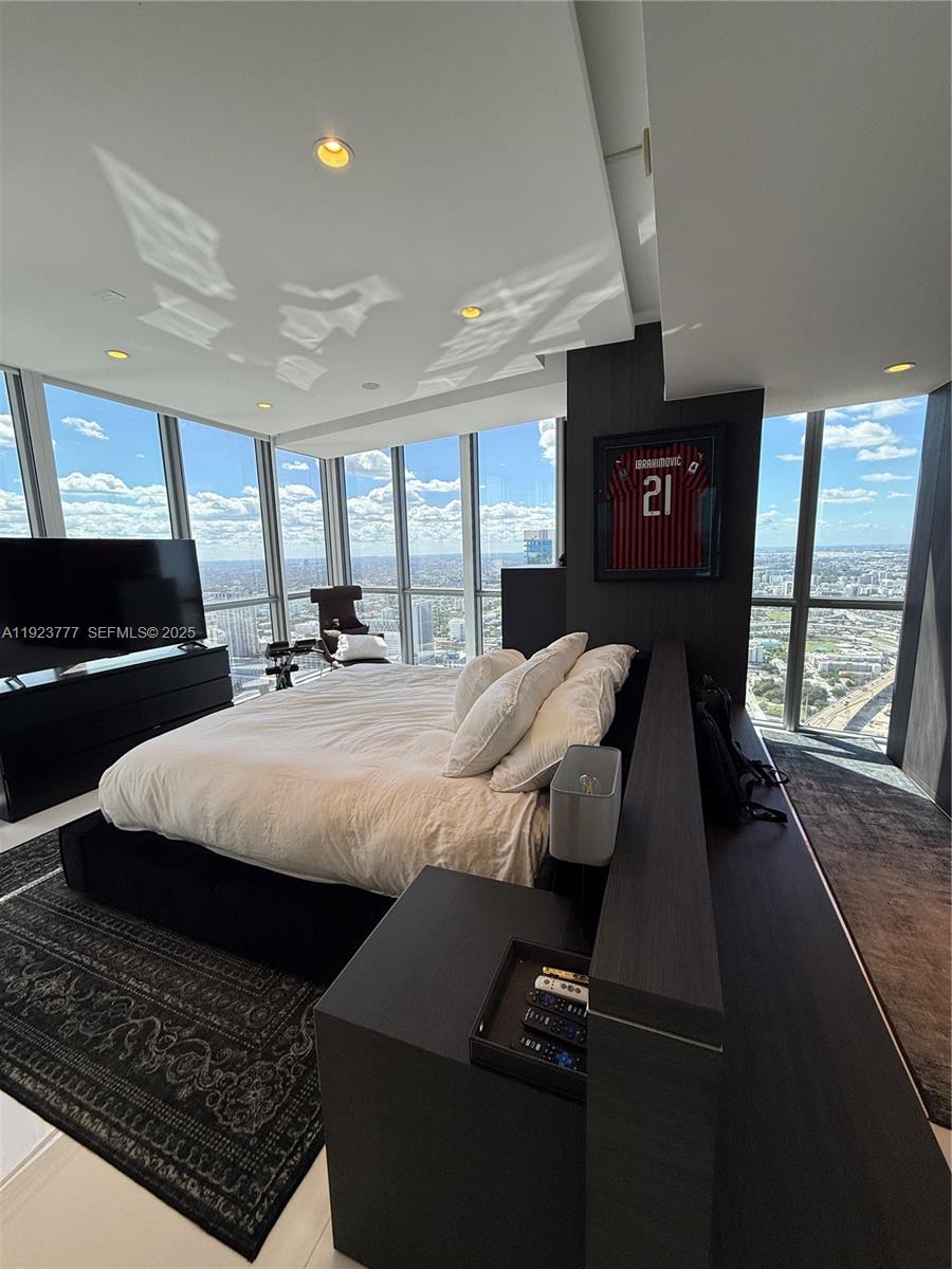 MARQUIS CONDO - Residential Lease