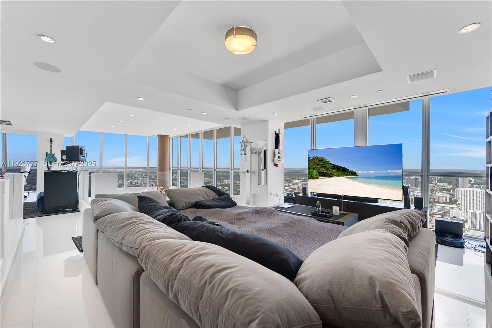 MARQUIS CONDO - Residential Lease