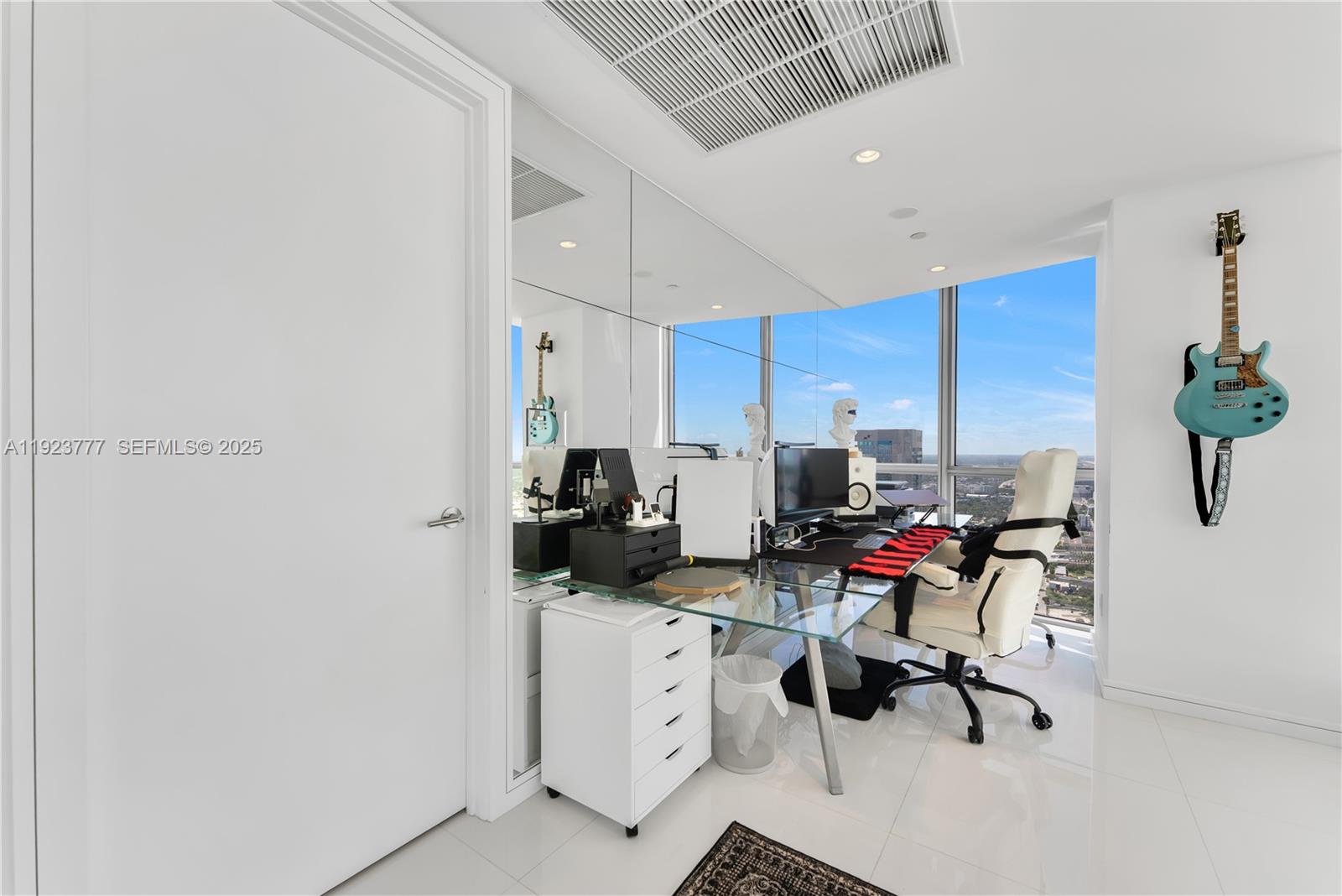 MARQUIS CONDO - Residential Lease