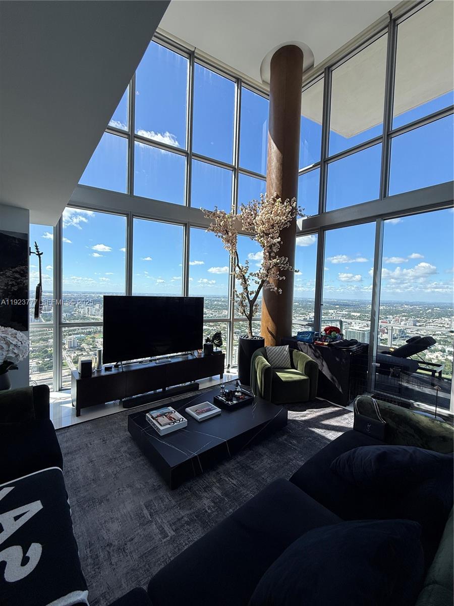 MARQUIS CONDO - Residential Lease