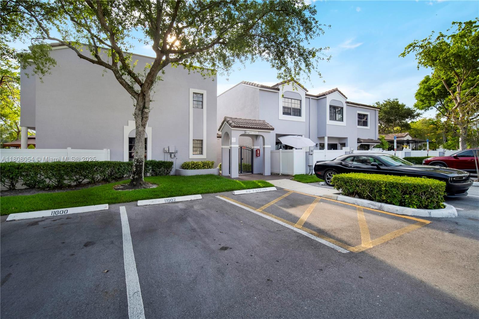 11604 NW 11th St