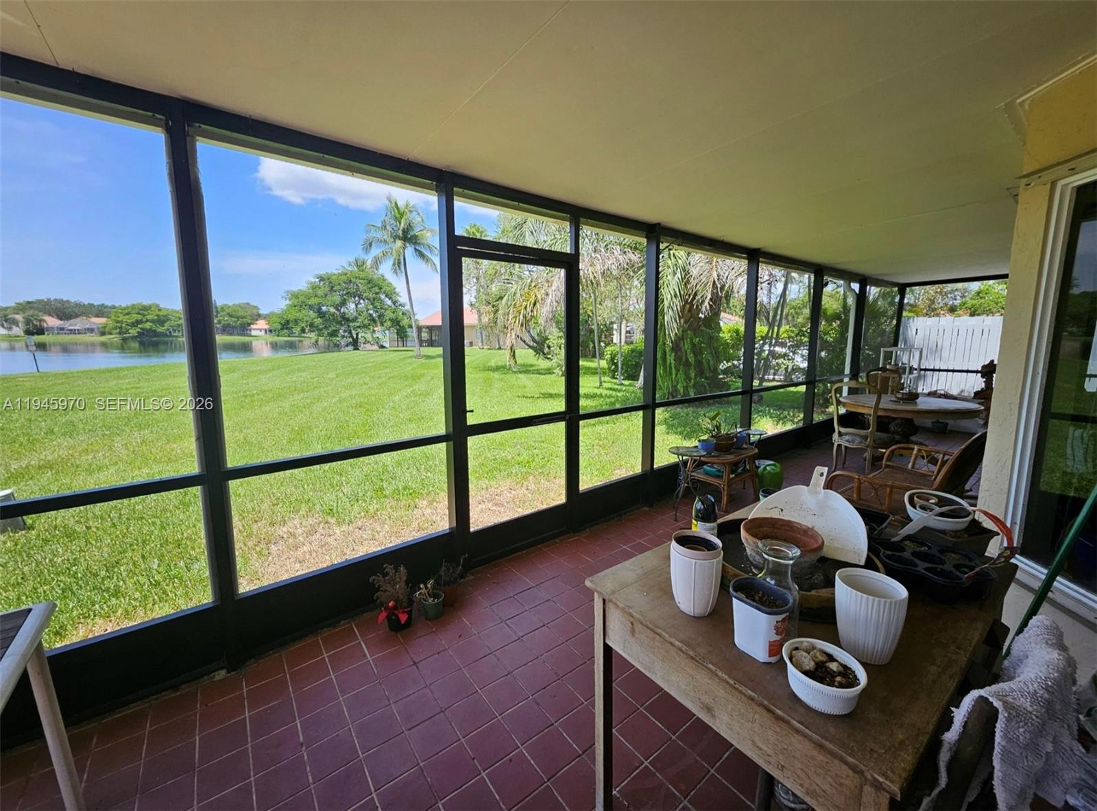 COUNTRY ISLES GARDEN HOME - Residential