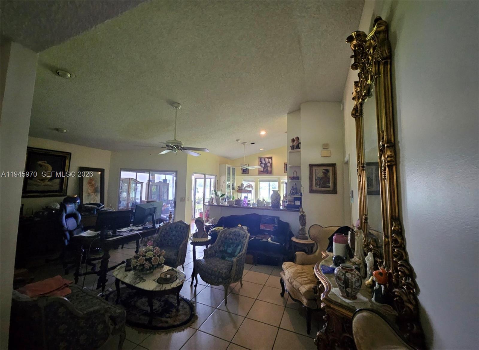 COUNTRY ISLES GARDEN HOME - Residential