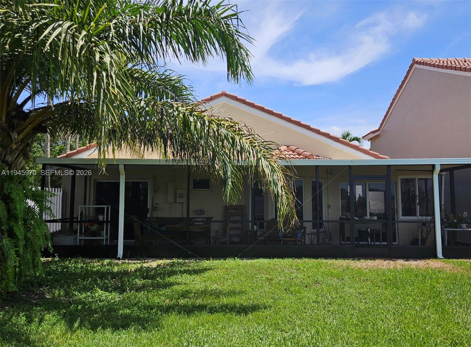 COUNTRY ISLES GARDEN HOME - Residential