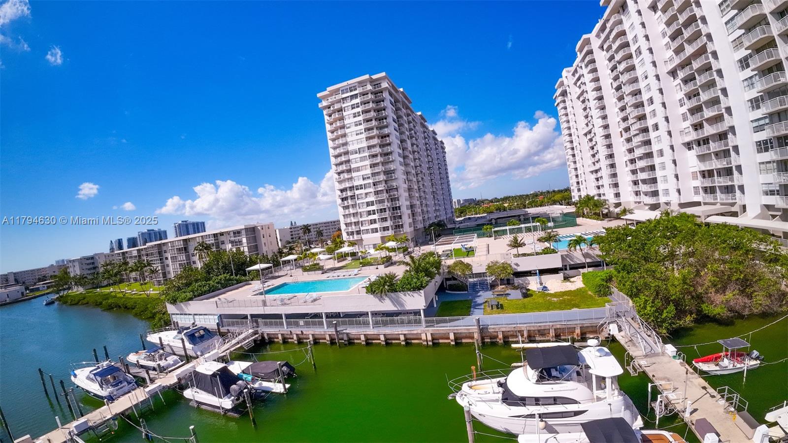 DEL PRADO MARINA - Residential